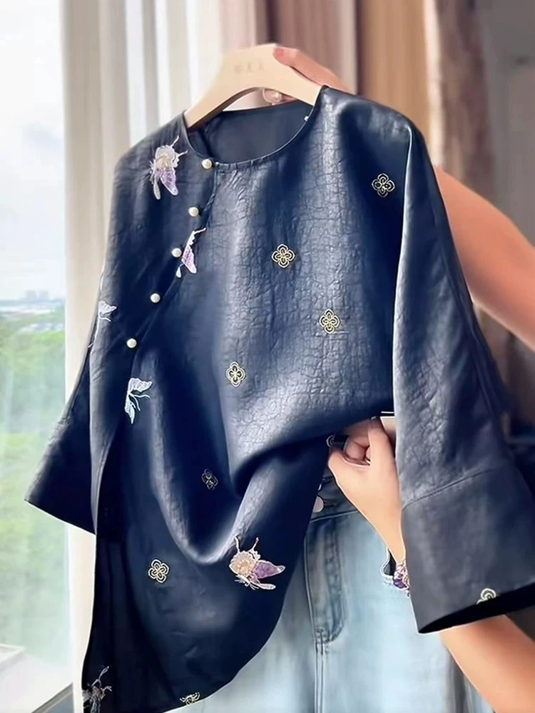新中式国风黑色蝴蝶刺绣圆领衬衫女洋气唐装宽松长袖上衣