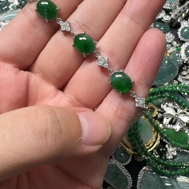 翡翠未镶嵌颈饰天然A货翡翠放漏