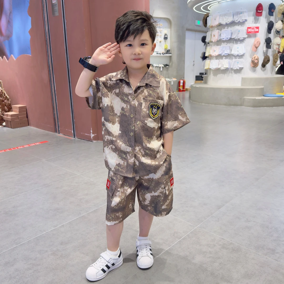 男童迷彩衬衫短袖套装夏季炸街2025新款儿童军训衬衣短裤两件套帅