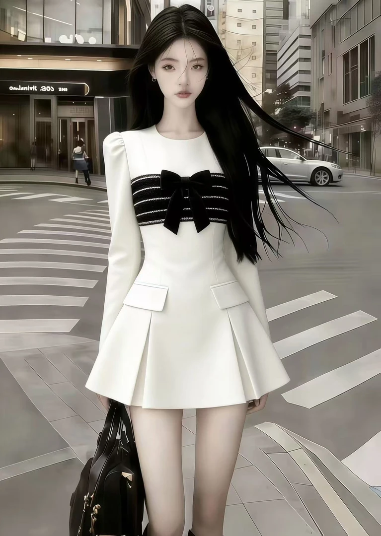 2025秋冬季高级优雅千金风A字裙白色圆领套头收腰设计感连衣裙女