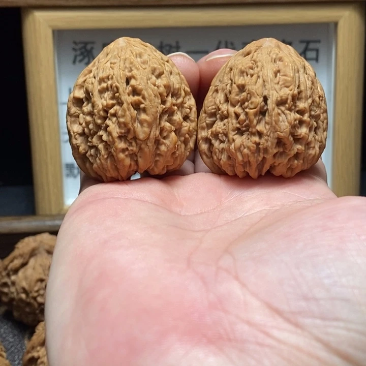 文玩核桃吊坠38/39/40有黄