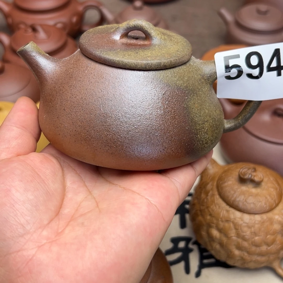 茶壶紫砂黄降坡半手工260cc左右瑕疵