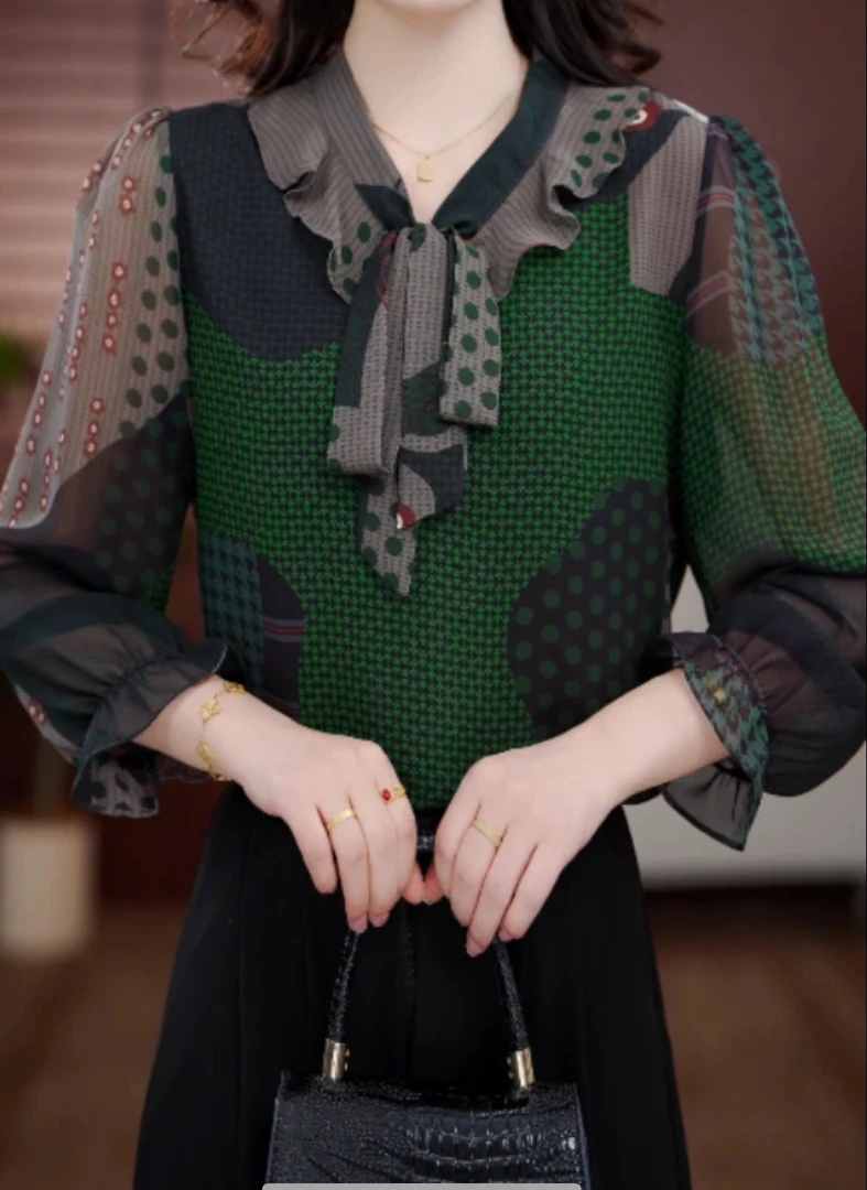 2025新款V领气质小衫套头衬衫时髦长袖上衣打底衫女977