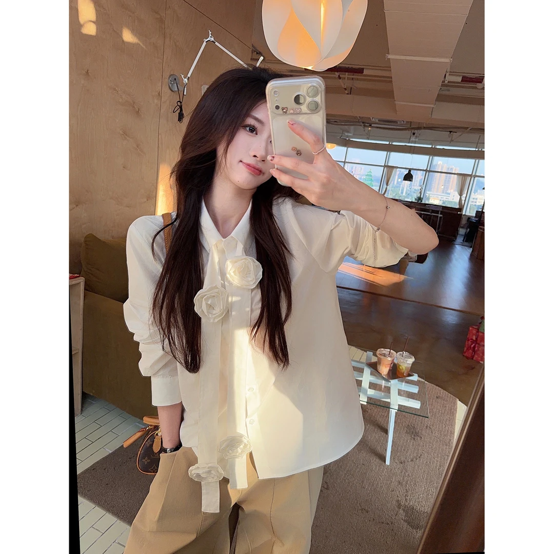 溪溪靓衫~ 立体花朵蝴蝶结纯欲泡泡长袖白色衬衫上衣