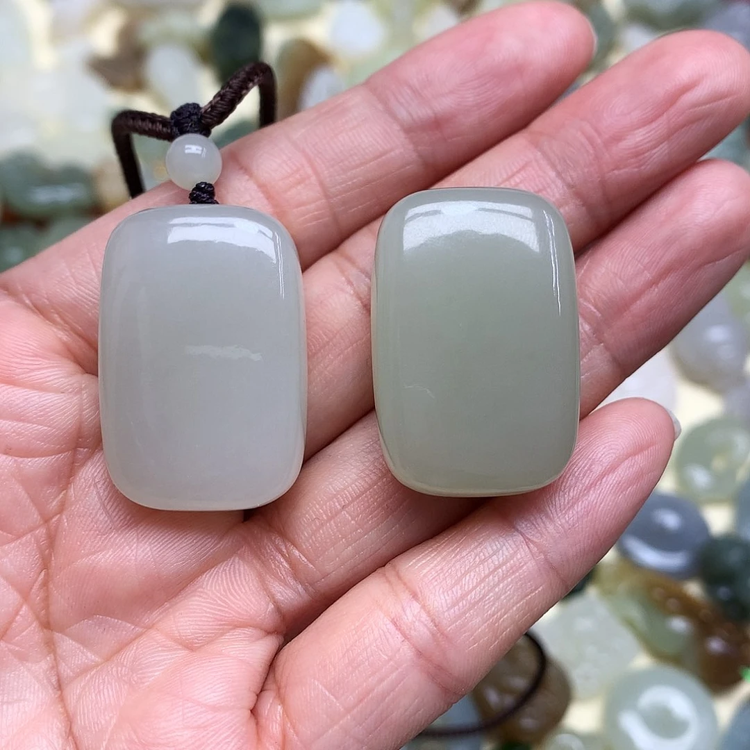 和田玉颈饰未镶嵌多样发一