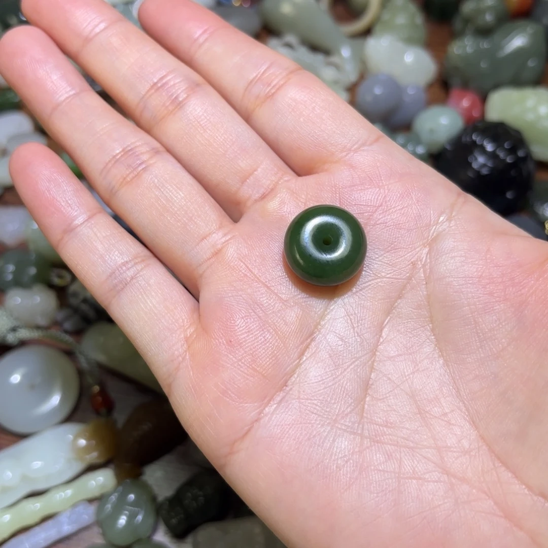 和田玉珠宝半成品未镶嵌万**苏