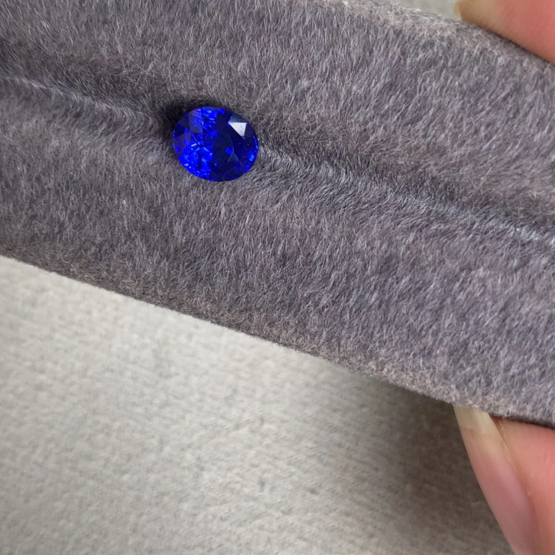 蓝宝石裸石2.54 皇家蓝