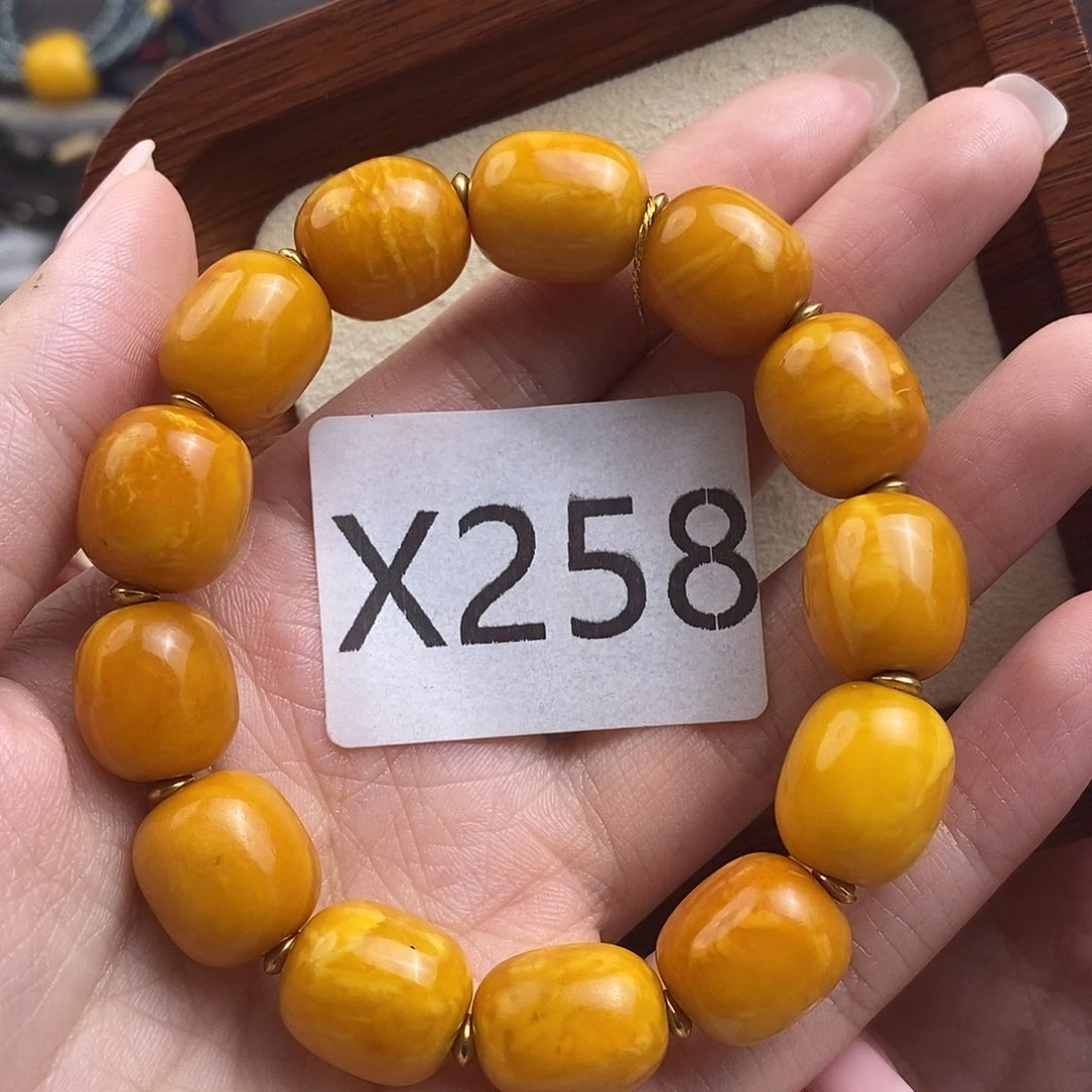 蜜蜡未镶嵌珠宝奇石