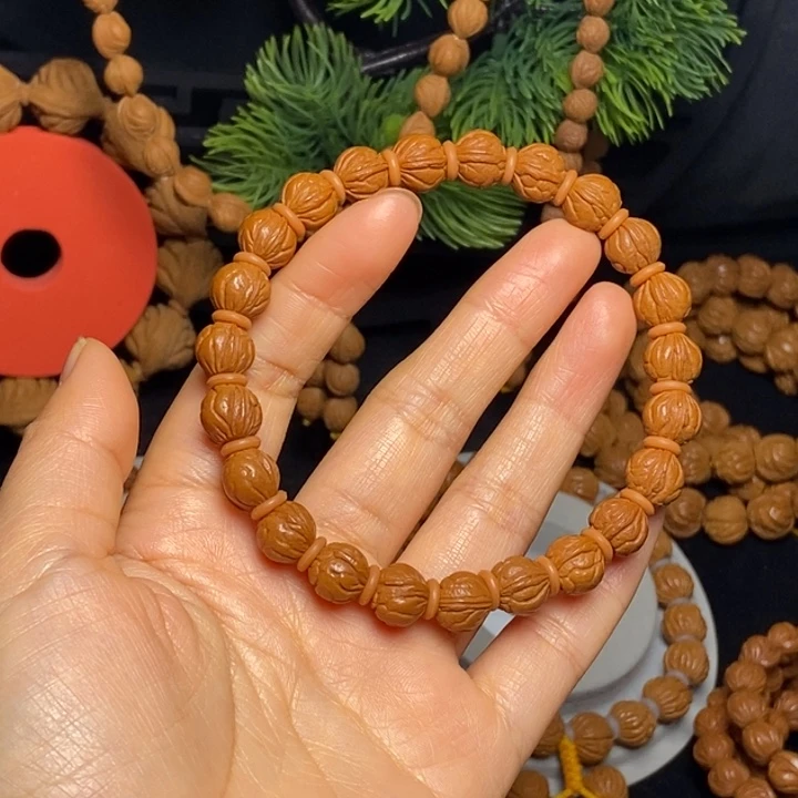 秦岭龙纹桃核手串