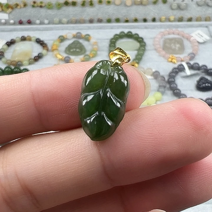 和田玉未镶嵌珠宝半成品