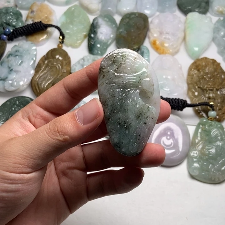 翡翠未镶嵌颈饰鹰牌43