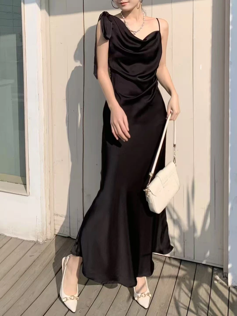715/高级感气质纯欲新款修身褶皱吊带连衣裙/欧盼全品