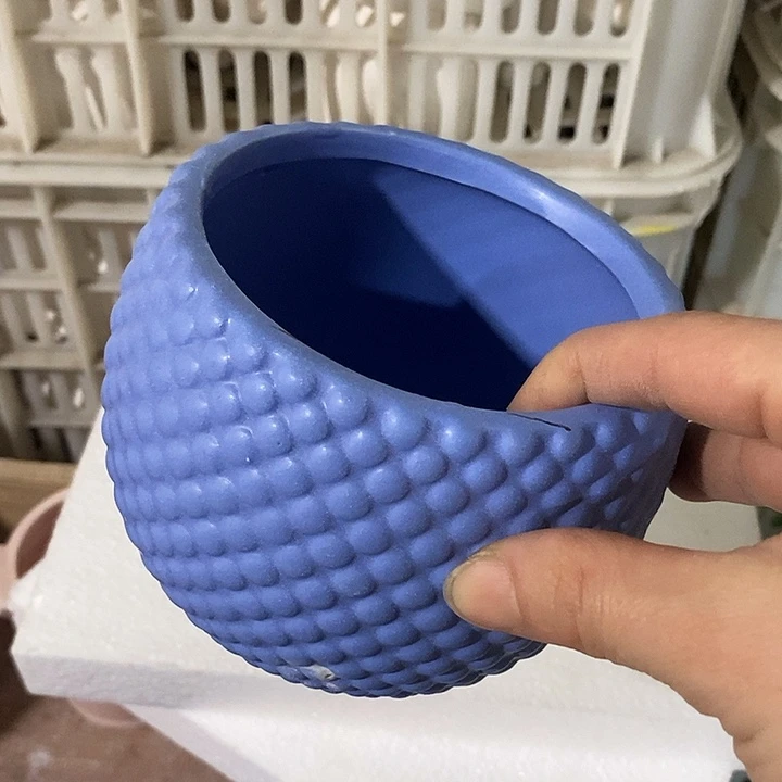 陶瓷花盆有孔 瑕疵介意勿拍