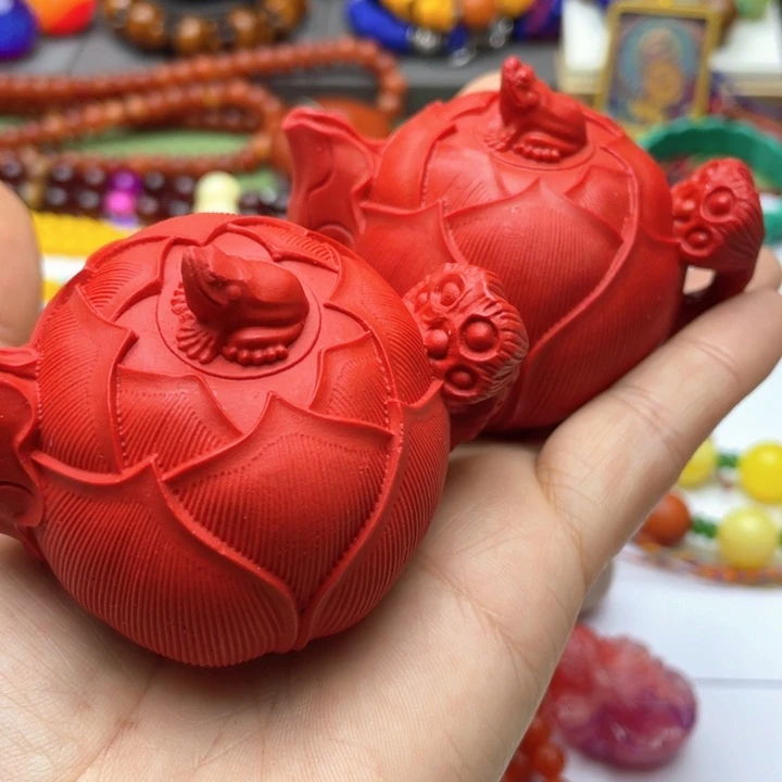 树脂制品九*儿32号雕刻茶壶