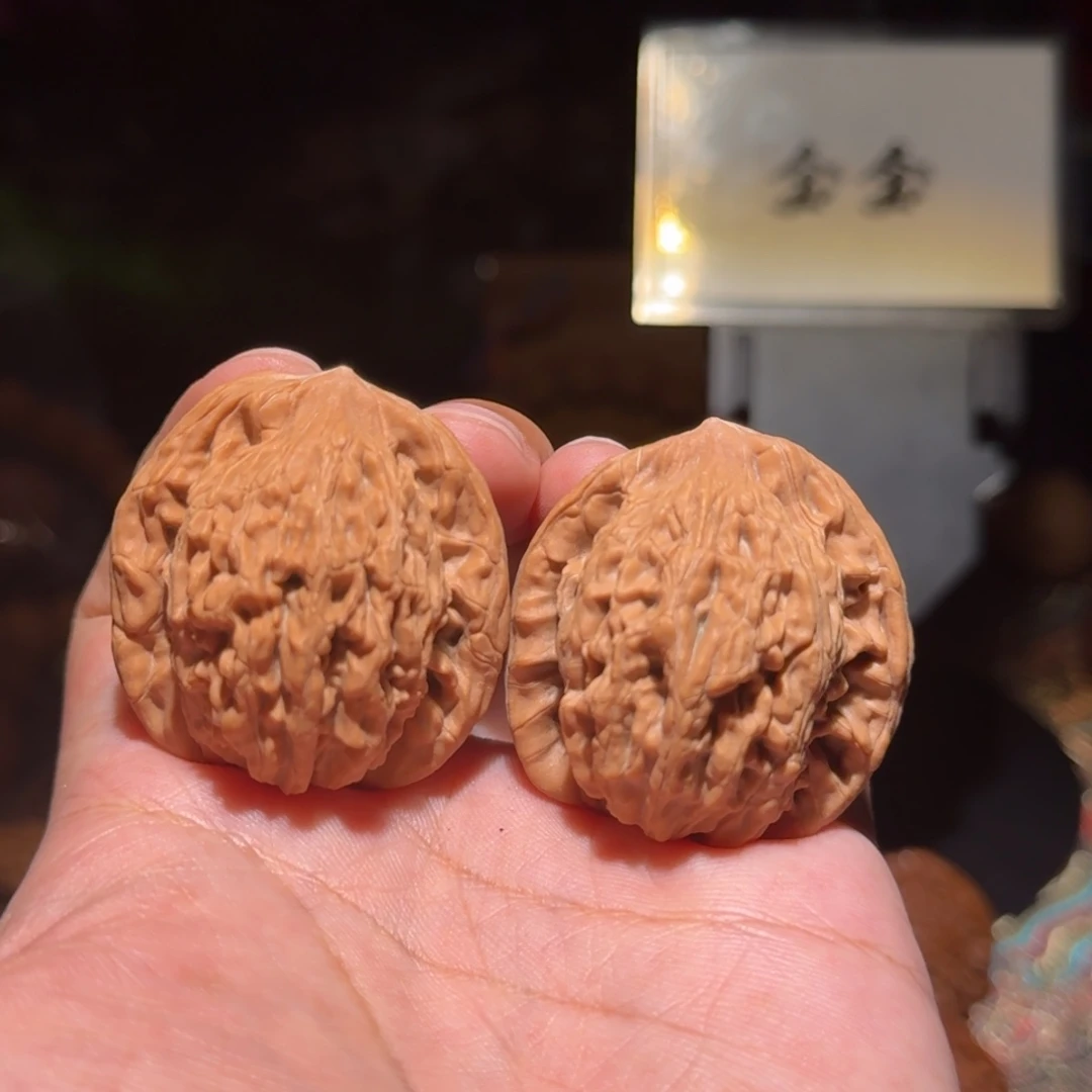 把件核桃043虎头，尺寸39