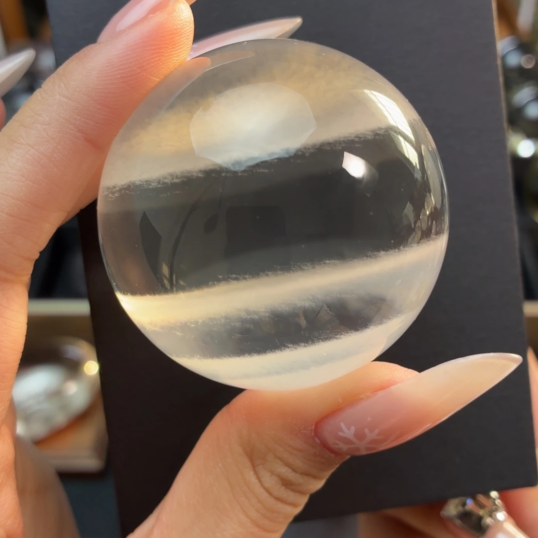 雪***香水晶未镶嵌珠宝半成品50.9mm