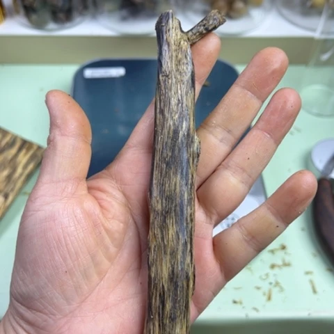 沉香碎屑沉香棋楠糖结块料26克