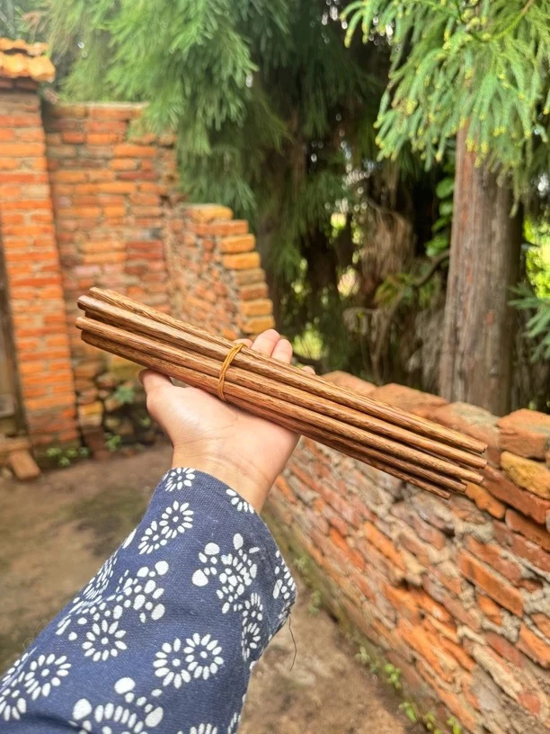 村村好甄选～鸡翅木筷子