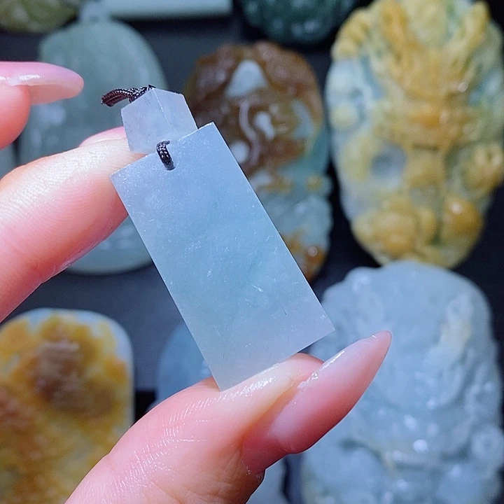 定制翡翠未镶嵌翡翠