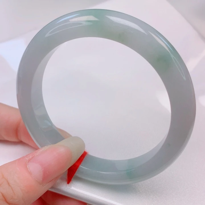 翡翠手镯未镶嵌51圈