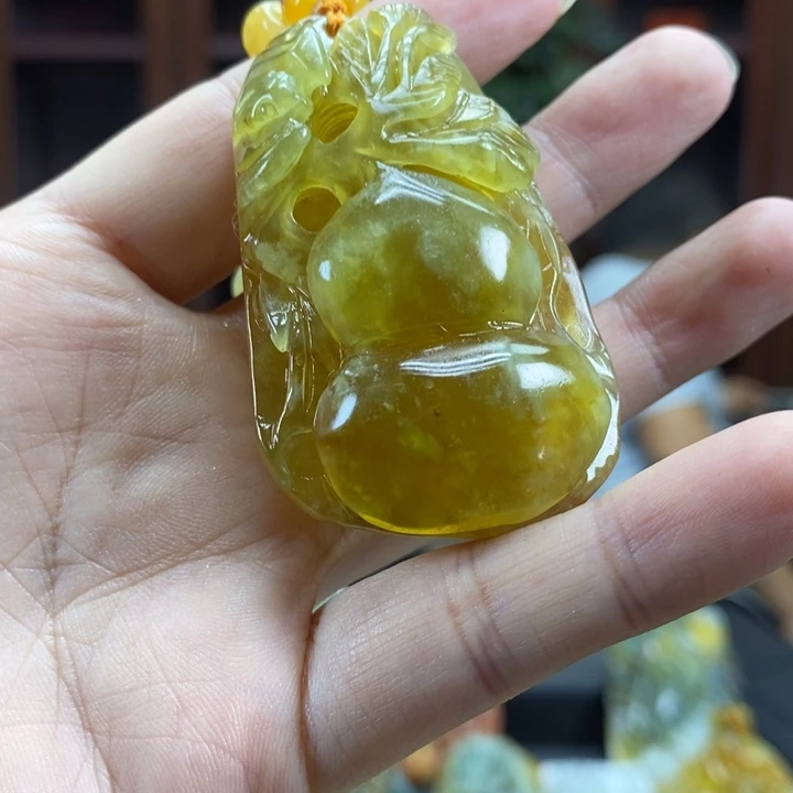 未镶嵌蛇纹石玉颈饰