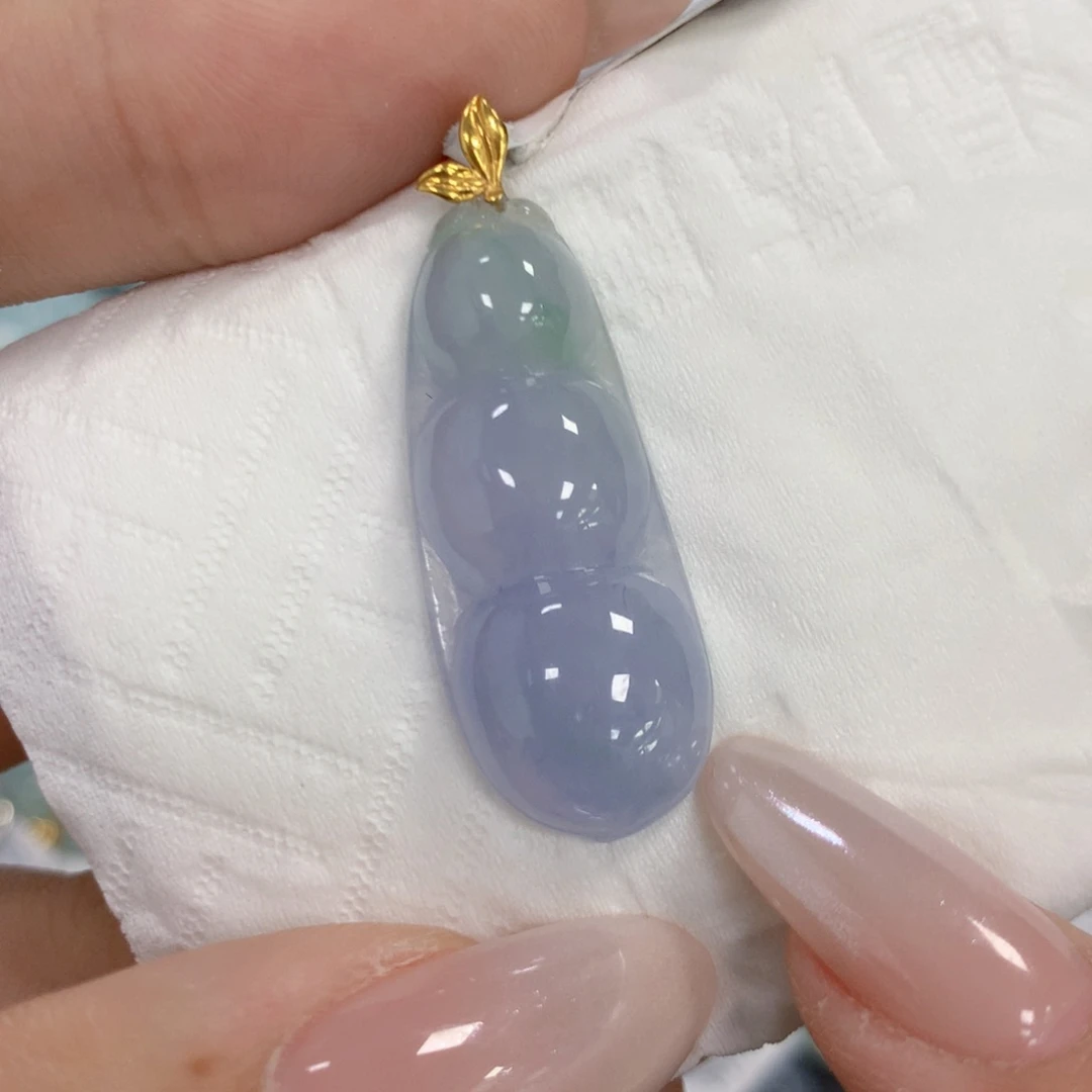 颈饰18K金镶嵌翡翠