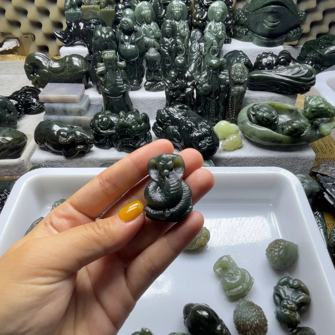 和田玉（糖玉）未镶嵌颈饰