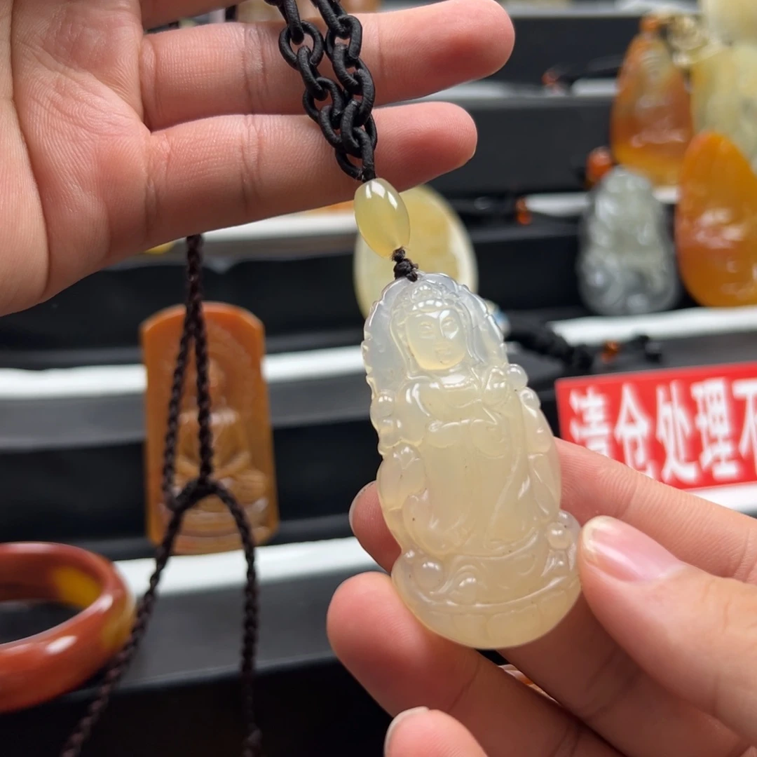 未镶嵌石英质玉（黄龙玉）黄龙玉