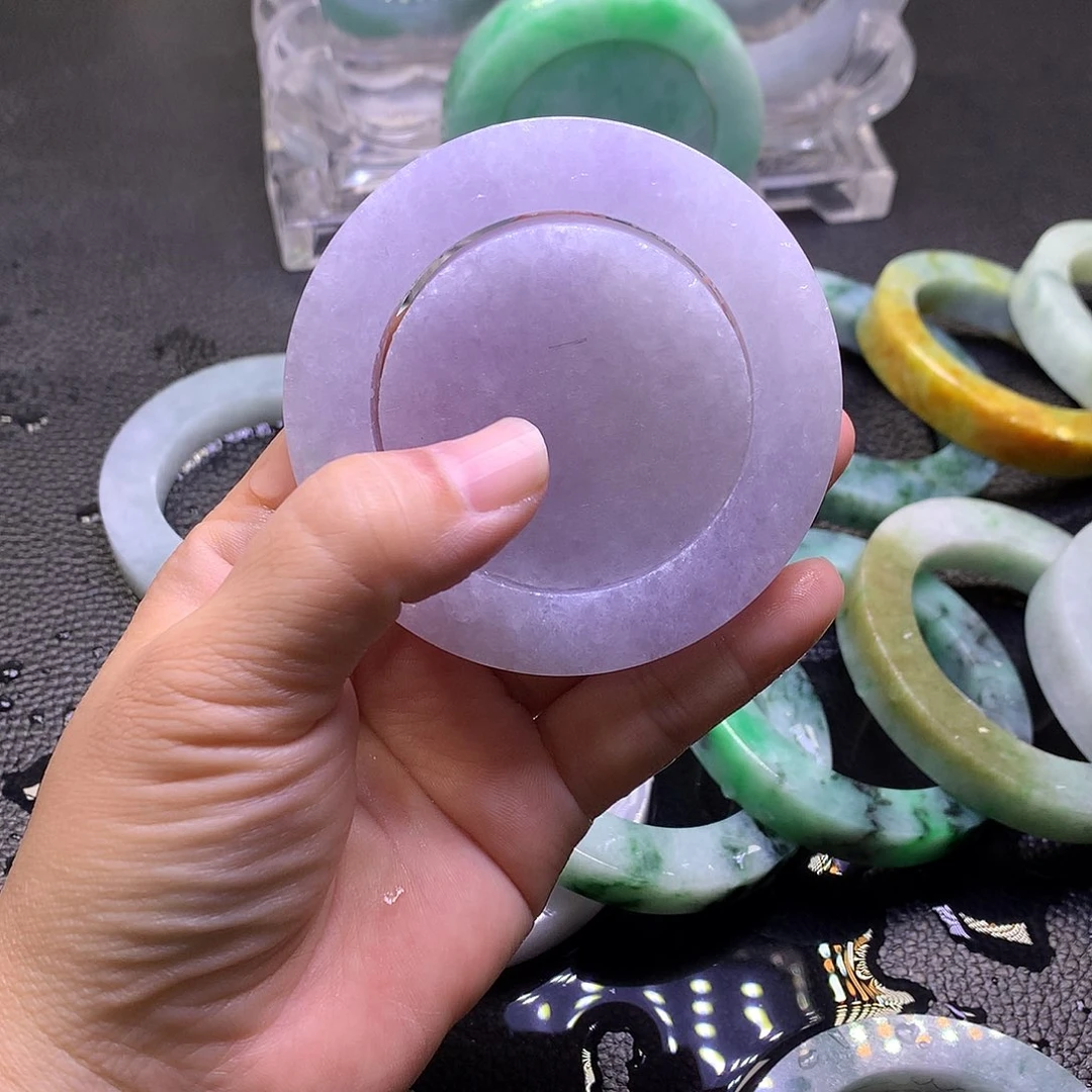 不***春定制翡翠未镶嵌贵妃