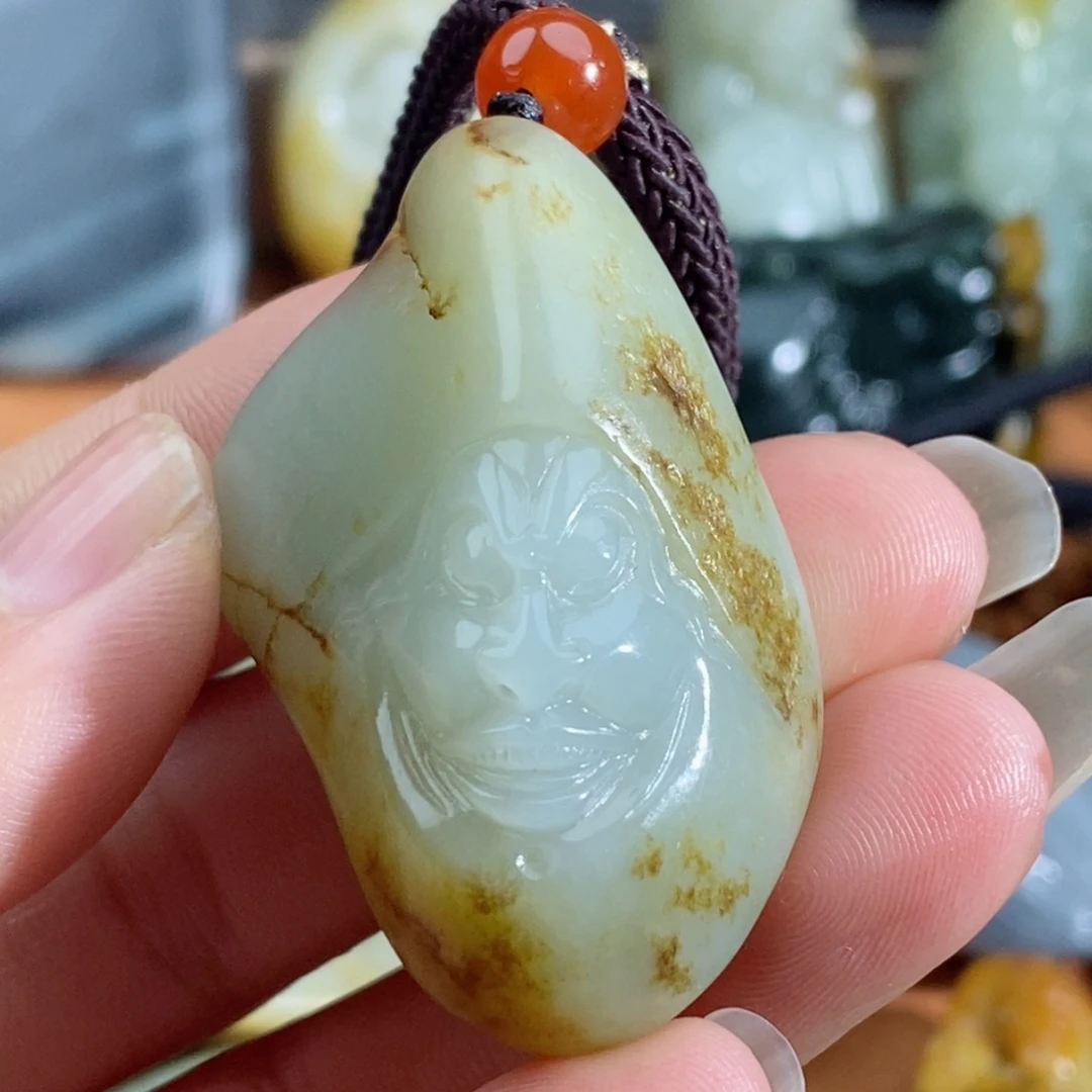 快***倍和田玉未镶嵌颈饰