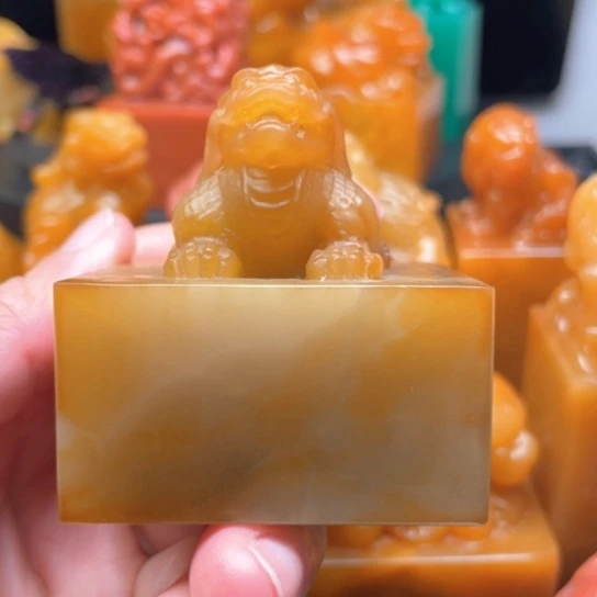 老挝石质地細膩光滑篆刻写字刀感十足