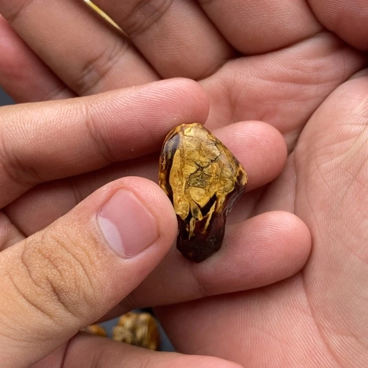 游****定制琥珀未镶嵌定制