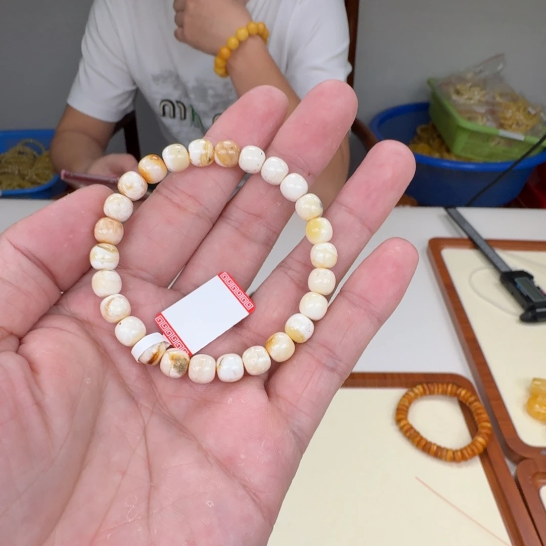 琥珀未镶嵌裸石蜜蜡手串