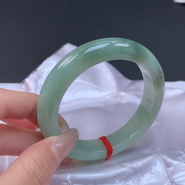 翡翠未镶嵌手镯55