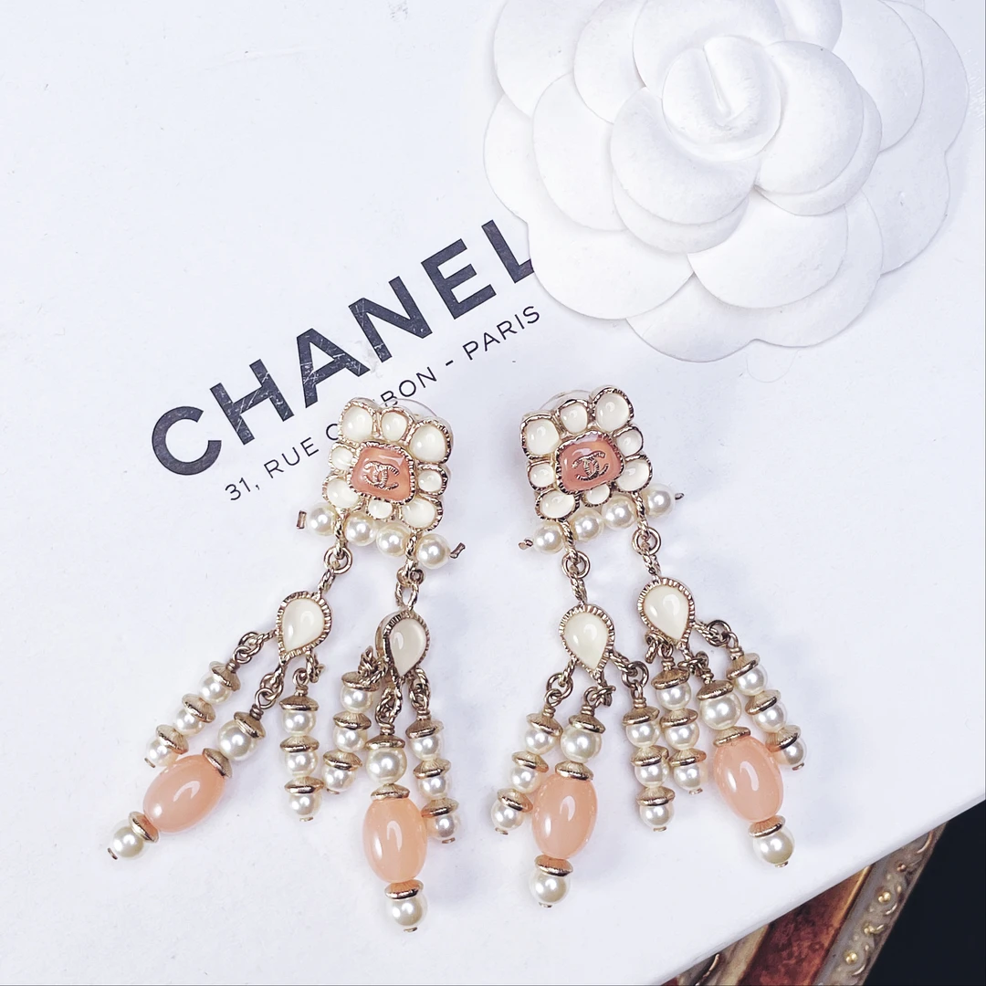 95新 Chanel/香奈儿 柚礼中古/香奈儿粉色首尔流苏耳钉NXP