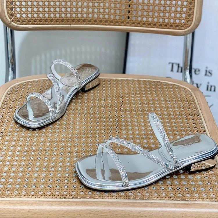 法式水钻拖鞋女夏外穿2025新款中跟粗跟配裙子凉鞋绝美一字凉拖鞋