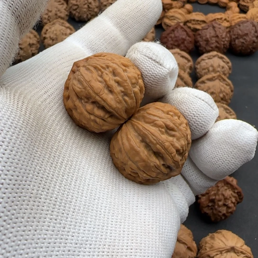 文玩核桃吊坠彭*圆小霸王龙