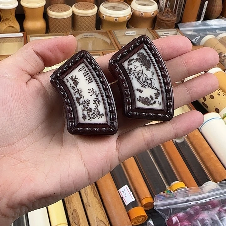 小叶紫檀扇形黄蛉盒一个图案任选