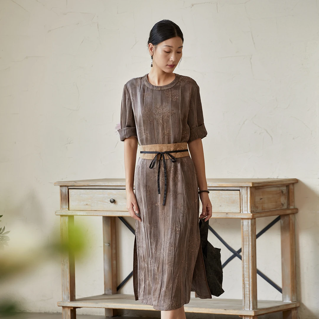 布小匠原创设计高级人丝炒色提花旗袍女2025新款新中式宽松连衣裙