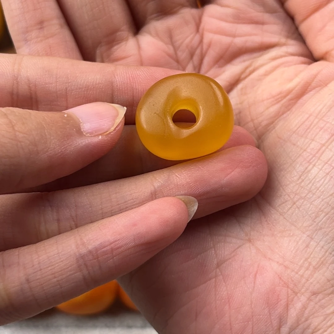 莫***莫蜜蜡未镶嵌项链老蜜蜡