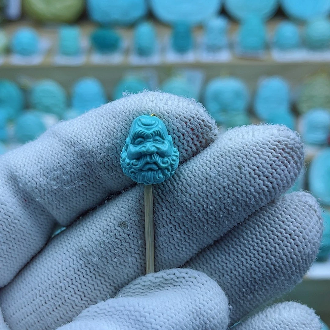 绿松石未镶嵌珠宝奇石