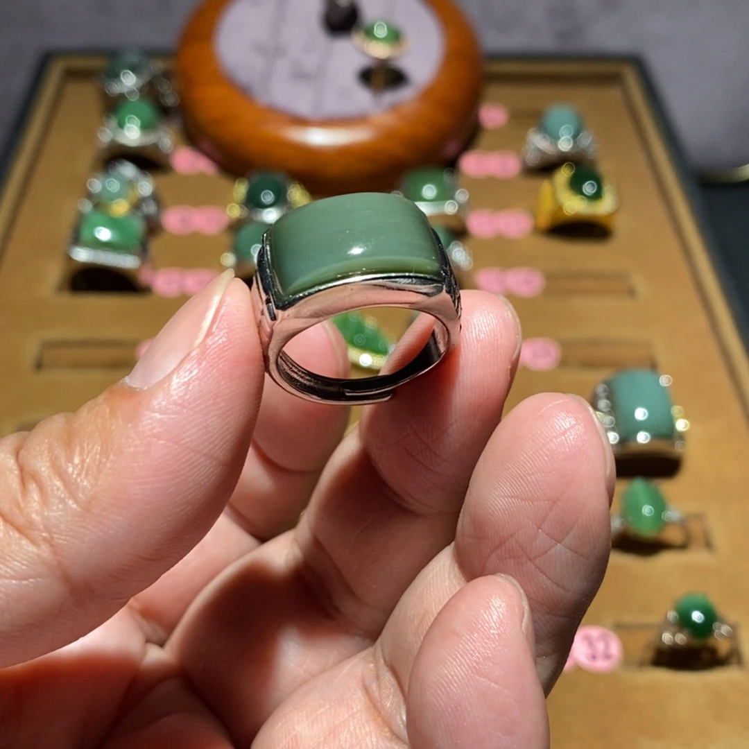 和田玉未镶嵌戒指