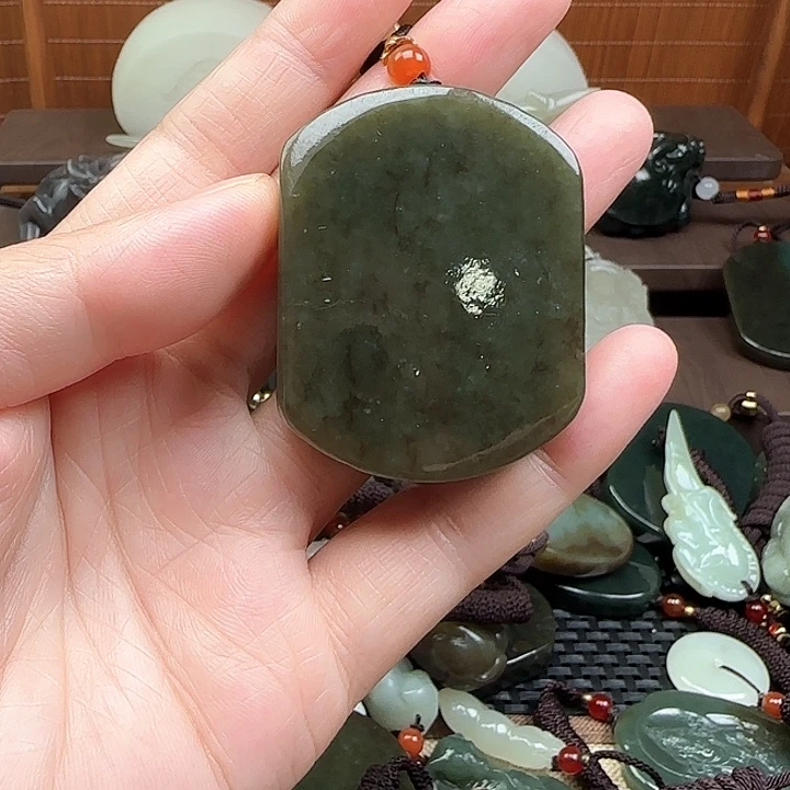 和田玉未镶嵌吊坠(不含链)