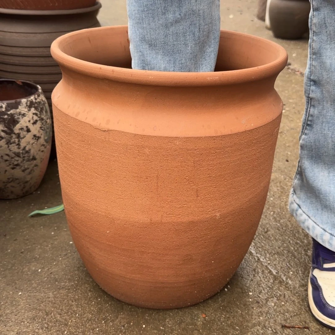 紫砂花盆口30高35宜兴土陶瑕疵底部