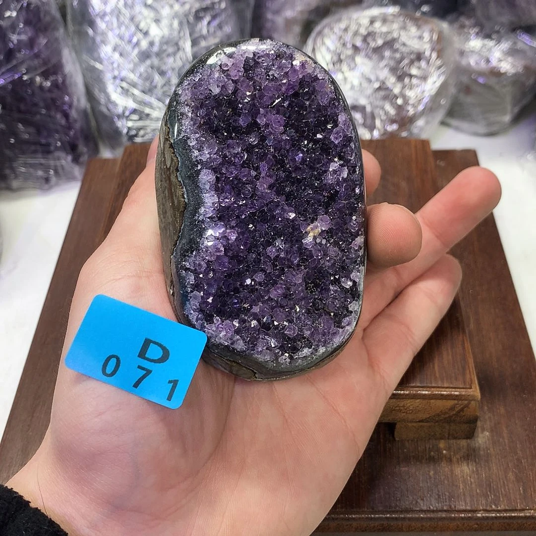 紫晶大型摆件（非配饰）未镶嵌