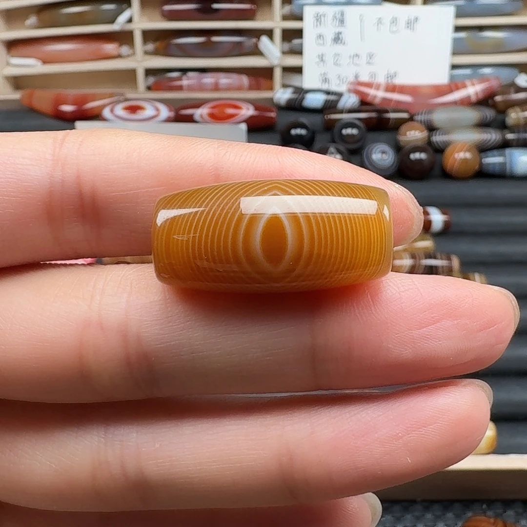 琪***缘玛瑙/玉髓未镶嵌颈饰