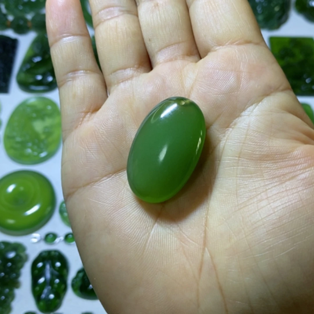 【闪购商品】未镶嵌蛇纹石玉颈饰