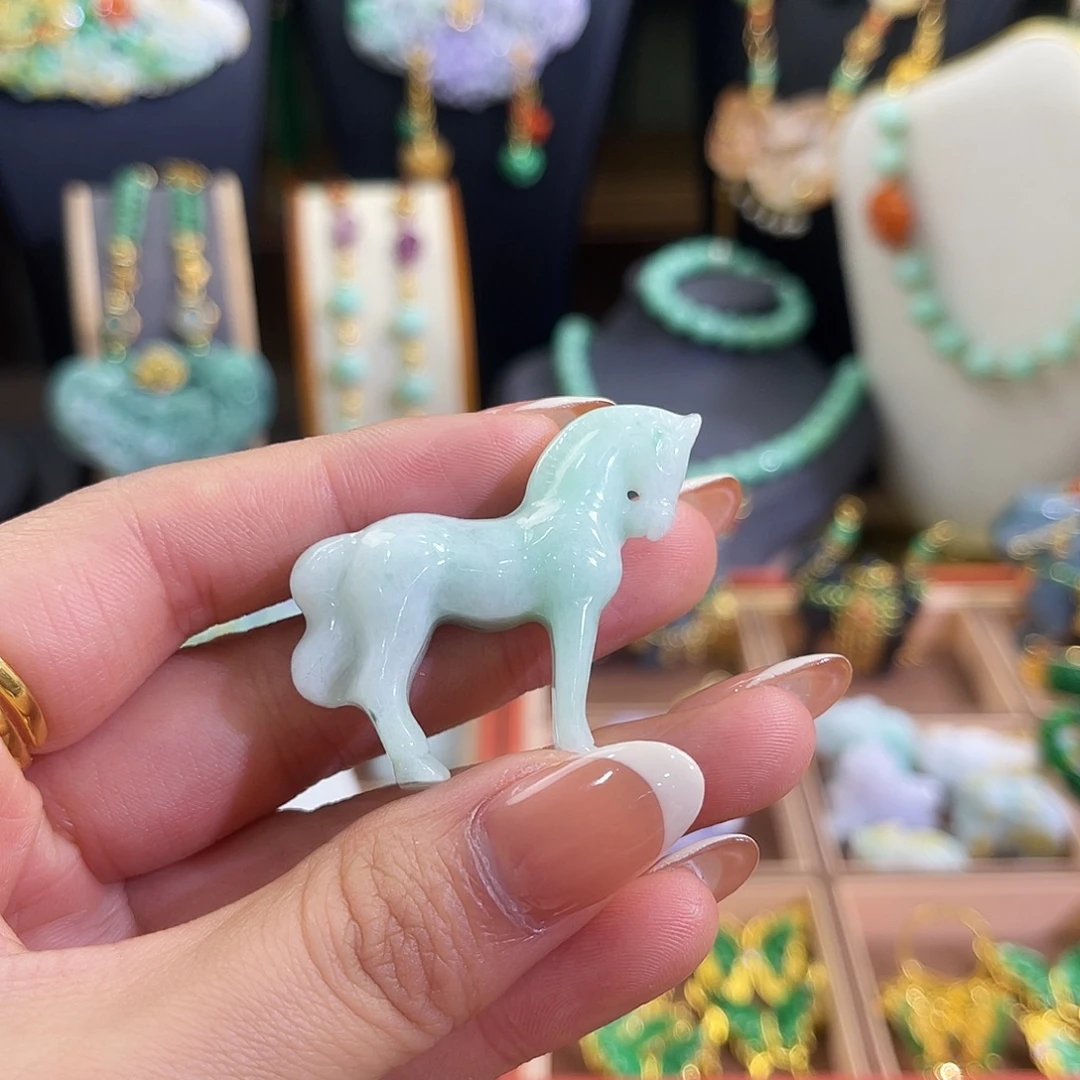 哈***️翡翠未镶嵌颈饰半珠链