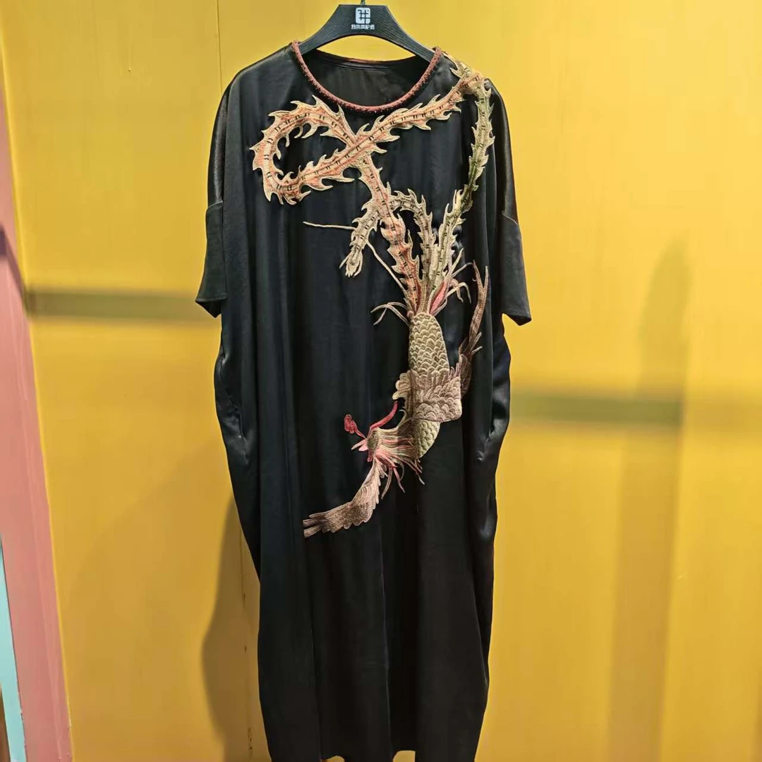 我的搭配师黑底凤凰连衣裙GZX629
