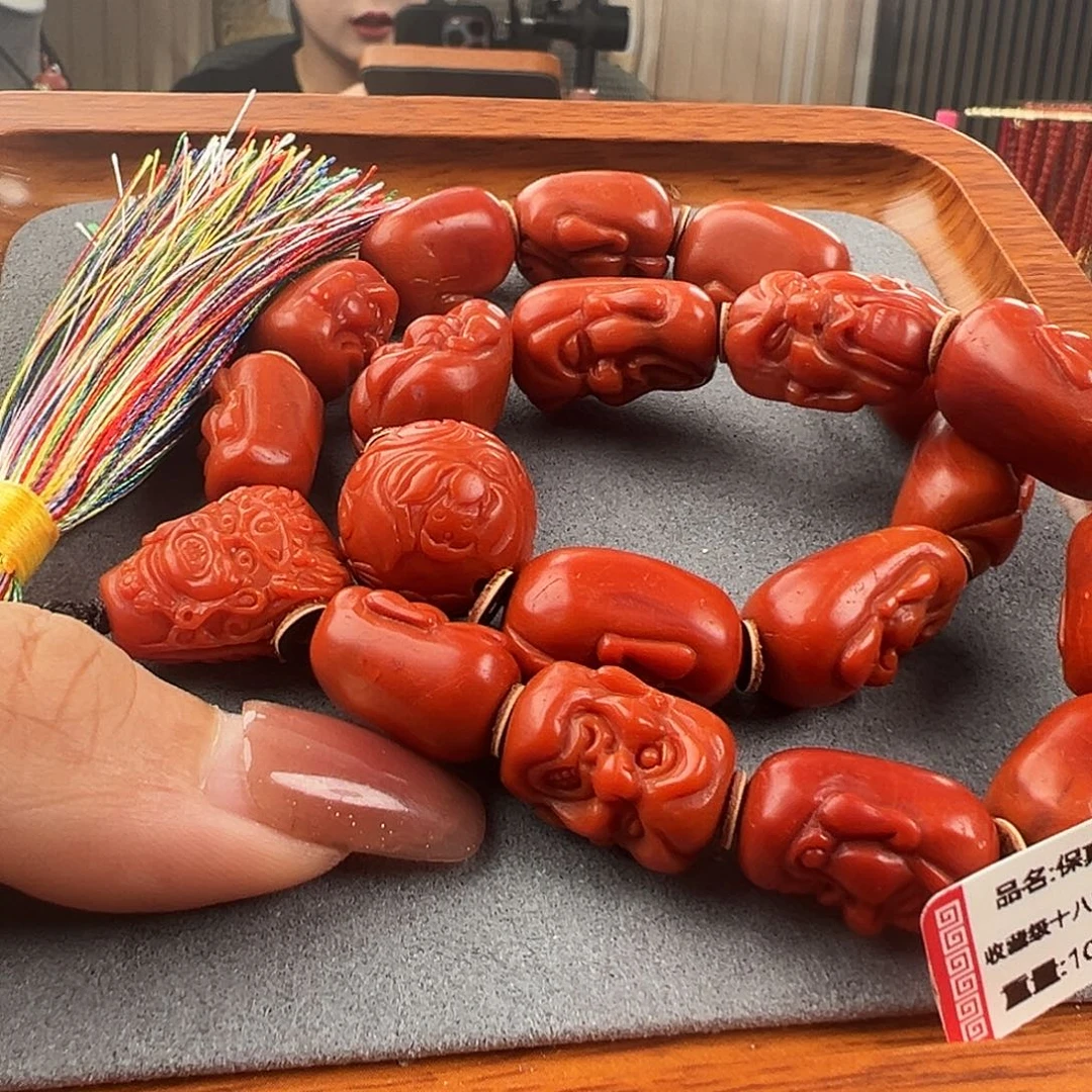 南红玛瑙手持未镶嵌